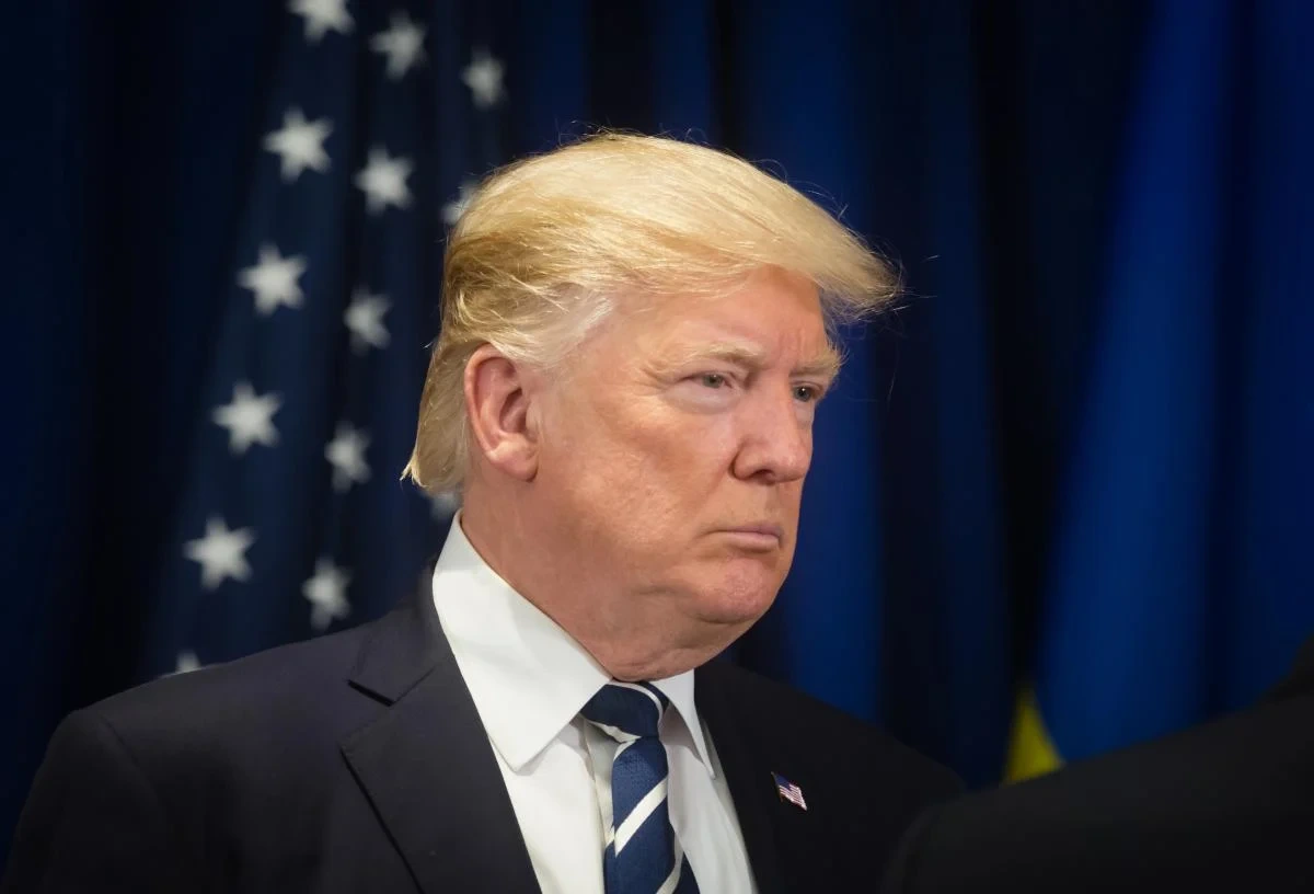 У Трампа пояснили, чому США вирішили пом’якшити нафтові санкції проти РФ