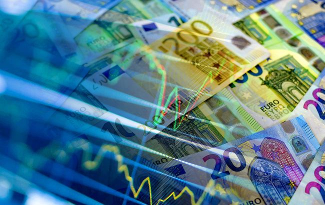 НБУ відступив від рекорду. Наскільки знизився курс євро?